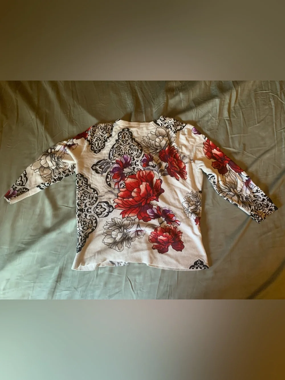 Floral Button-Up Cardigan with Red Roses - Picture 2 of 2